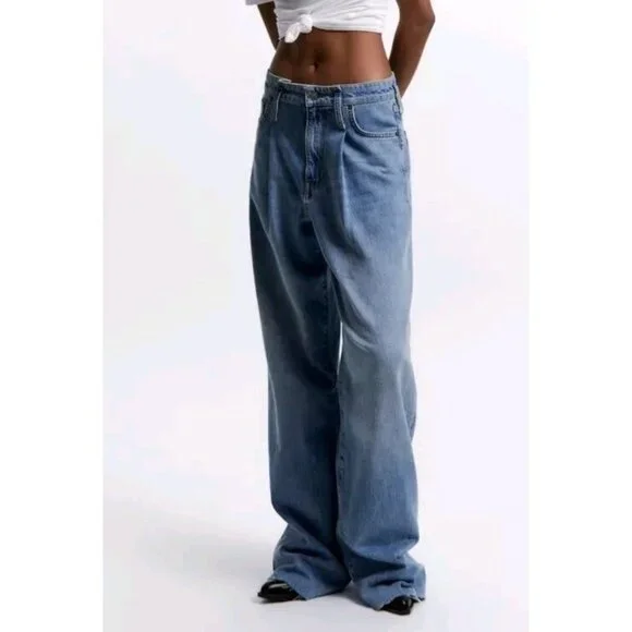 Zara Caia Relaxed Fit Front Pleat Wide Leg High Waist Jeans SZ 12 - Picture 1 of 9